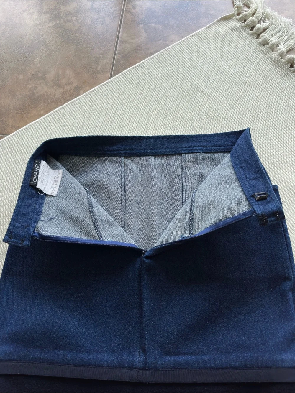 Vintage 80s CHANEL BOUTIQUE Denim Mini Skirt